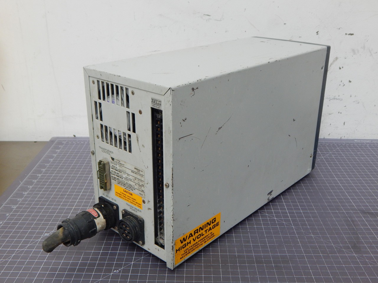 UNITEK MIYACHI 1-243-01 HF INVERTER WELDING POWER CONTROL 300 PK 1000 HZ 23 KA M