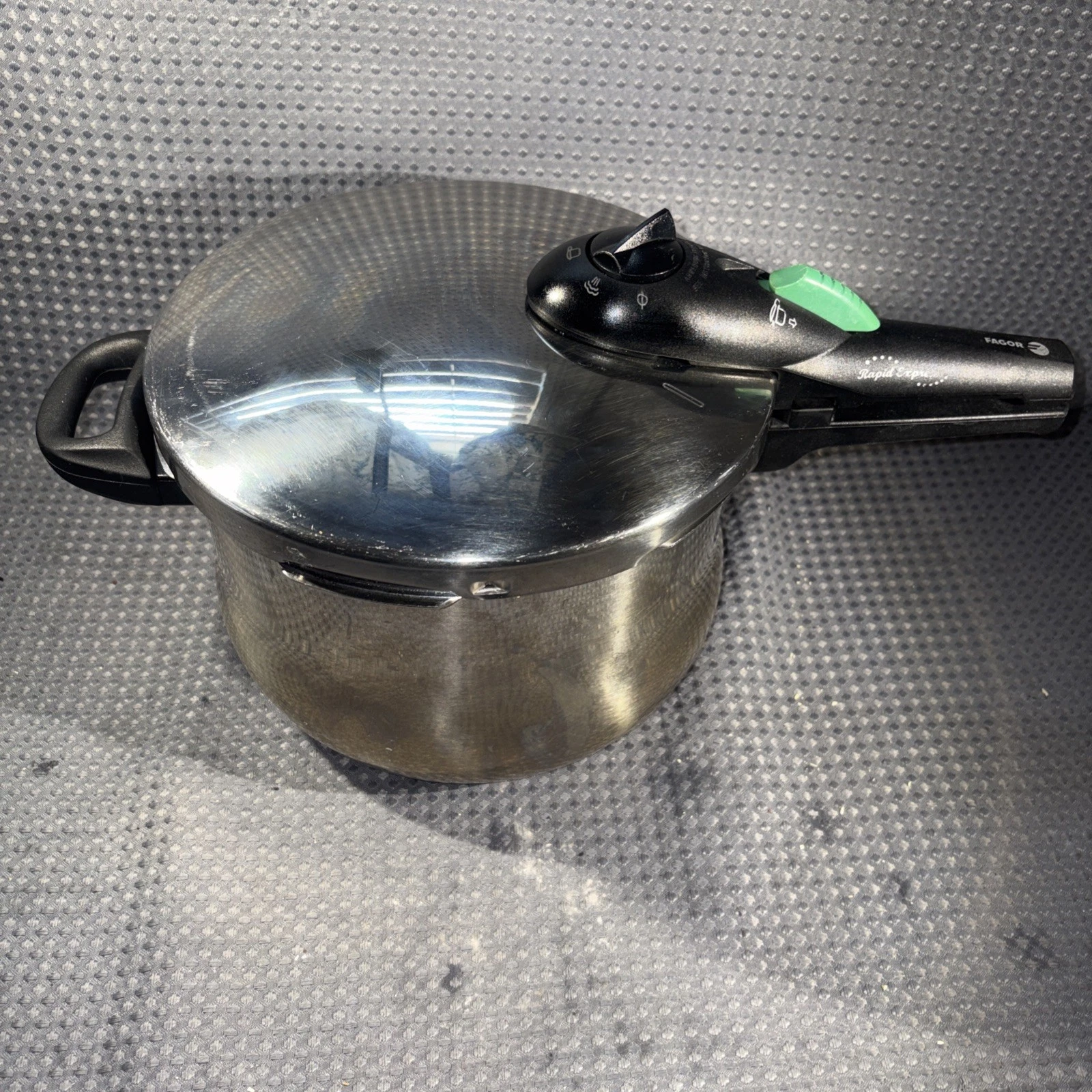 Fagor Rapid Express 6L Pressure Cooker Stainless Steel w/ Basket