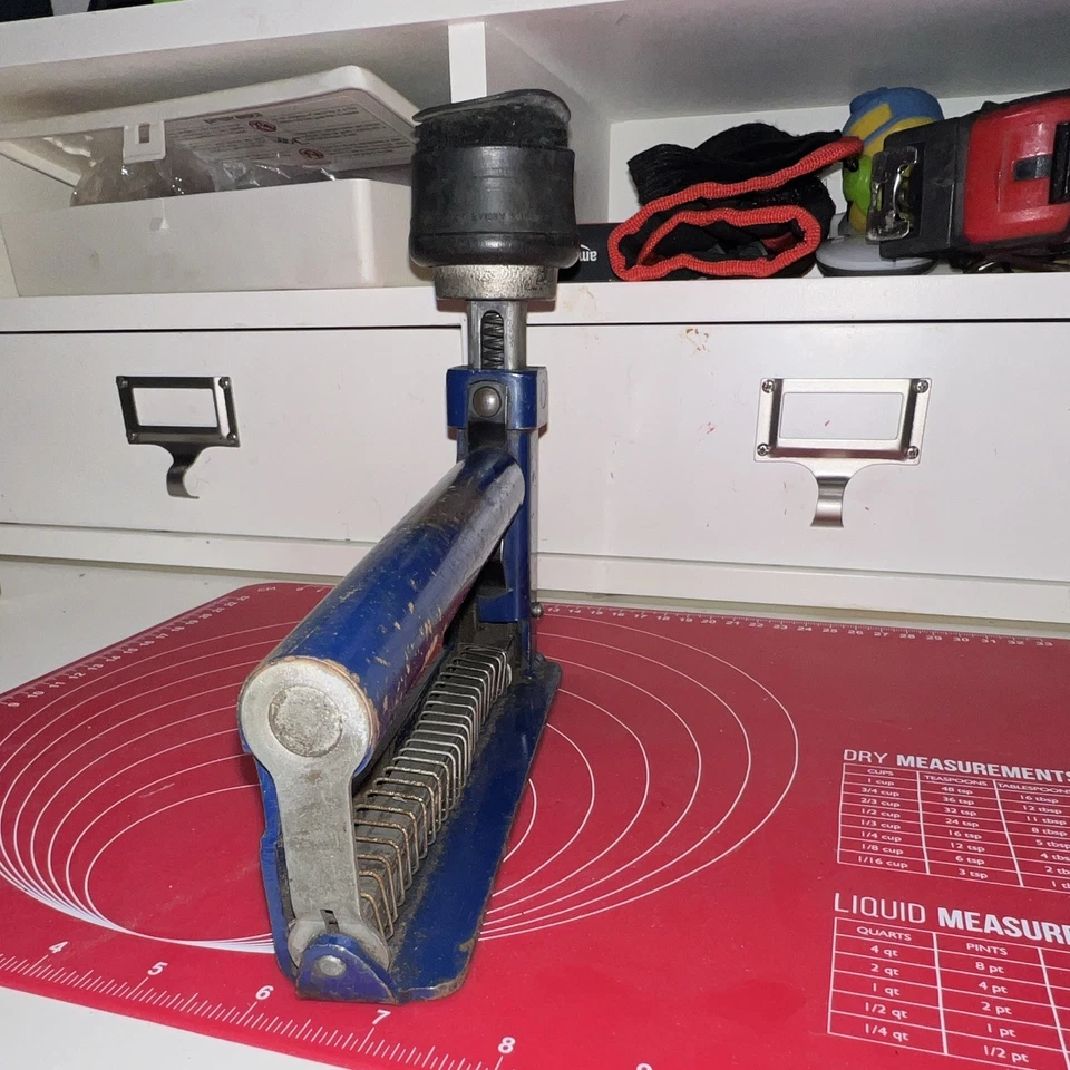 Markwell RB Schwerlast Hefter blau Metall Gummi manuell Bürowerkzeug - Bild 4 von 4