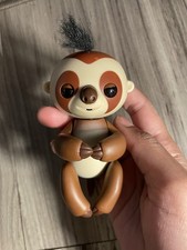 WowWee Fingerlings Baby Sloth