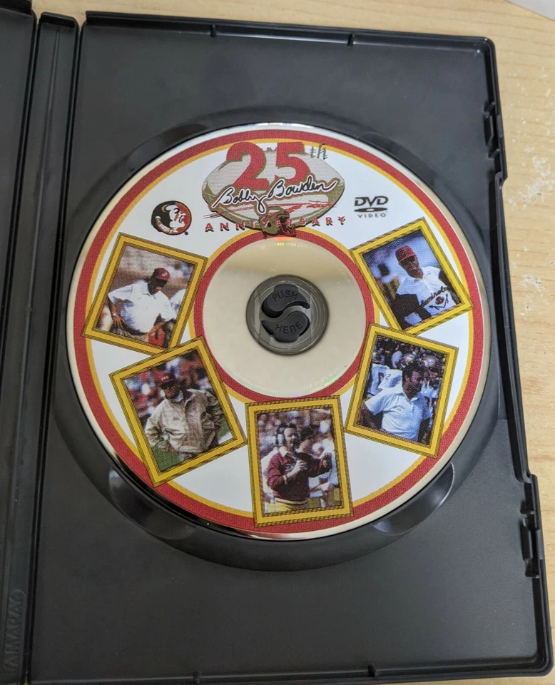 DVD_Seminoles_Entrenador de Fútbol del Estado de Florida homenaje 25 Aniversario Bobby Bowden Foto 2 de 4
