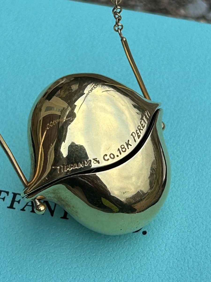 Tiffany & Co 18K Elsa Peretti Inro Bottle Toggle Pendant Necklace