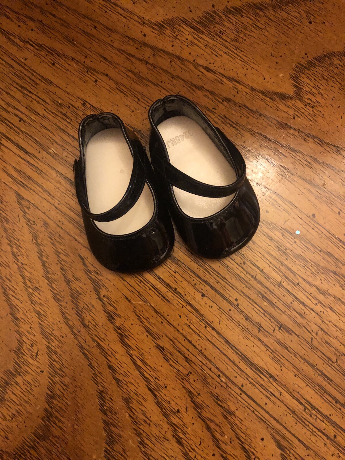 SAOLA Set scarpe e calzini American Girl Samantha per lei usati in ottime condizioni SOLO scarpe ritirate