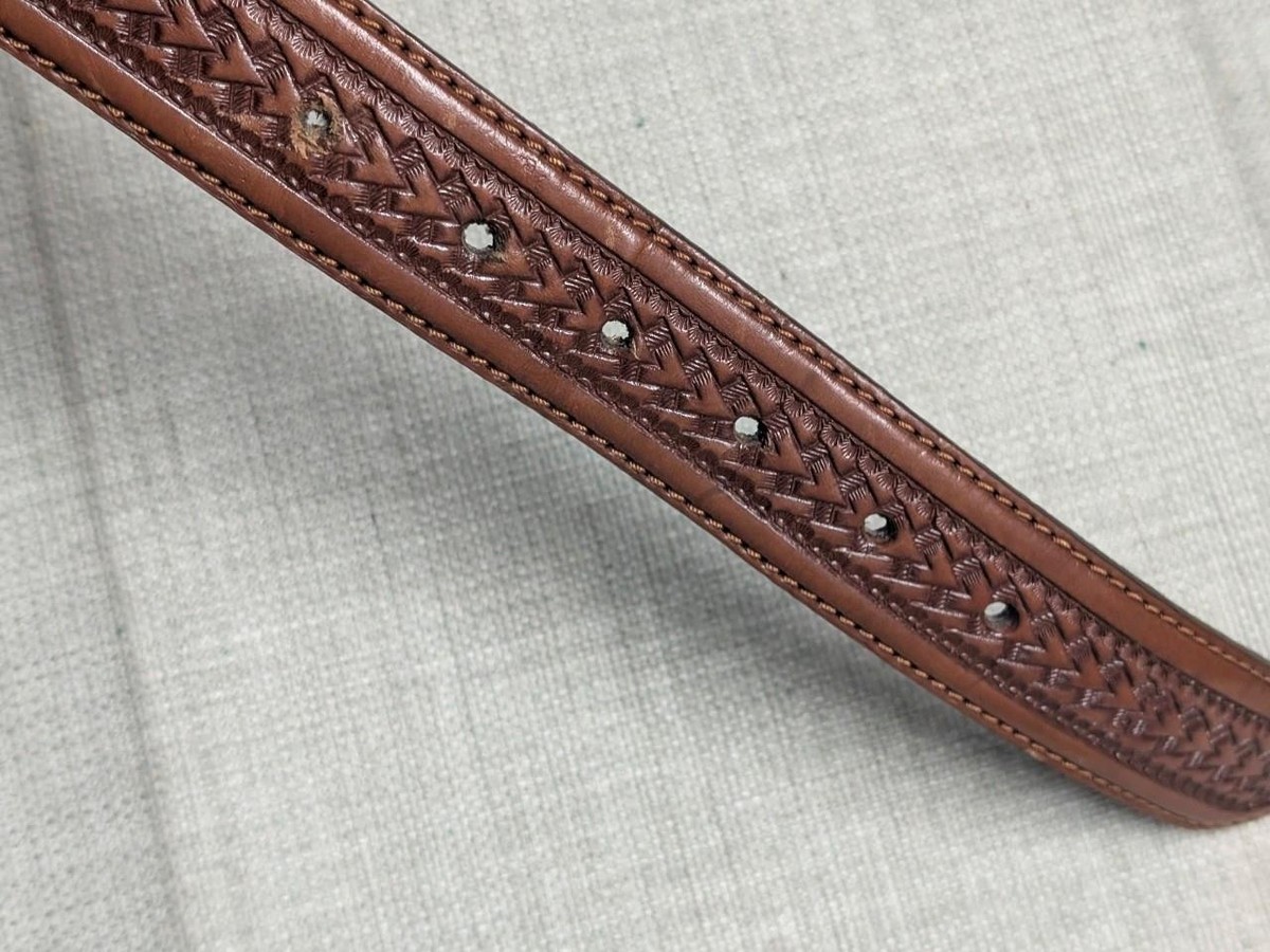 Justin Brown Tooled Cowhide Leather Concho Coin Belt Silver Buckle western 32 in Justin 755BK Leather Western Concho Belt with Silver Accents  main image 3