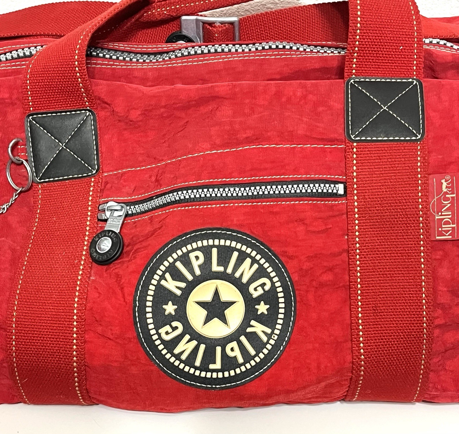 VTG. Kipling Duffle Bag Large Red Nylon Expandable Travel Weekend Zip