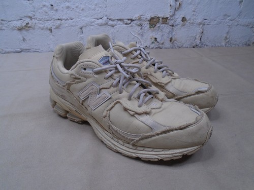 New Balance 2002R Protection Pack Sandstone Cream Beige Men's Size 8 M2002RDQ