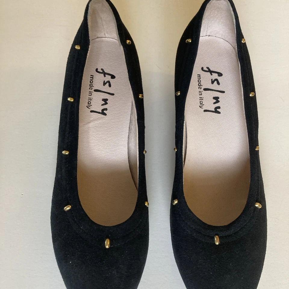 Suela francesa cuña gamuza negra sin cordones cuña baja detalle dorado FS/NY para mujer 7 Foto 2 de 4