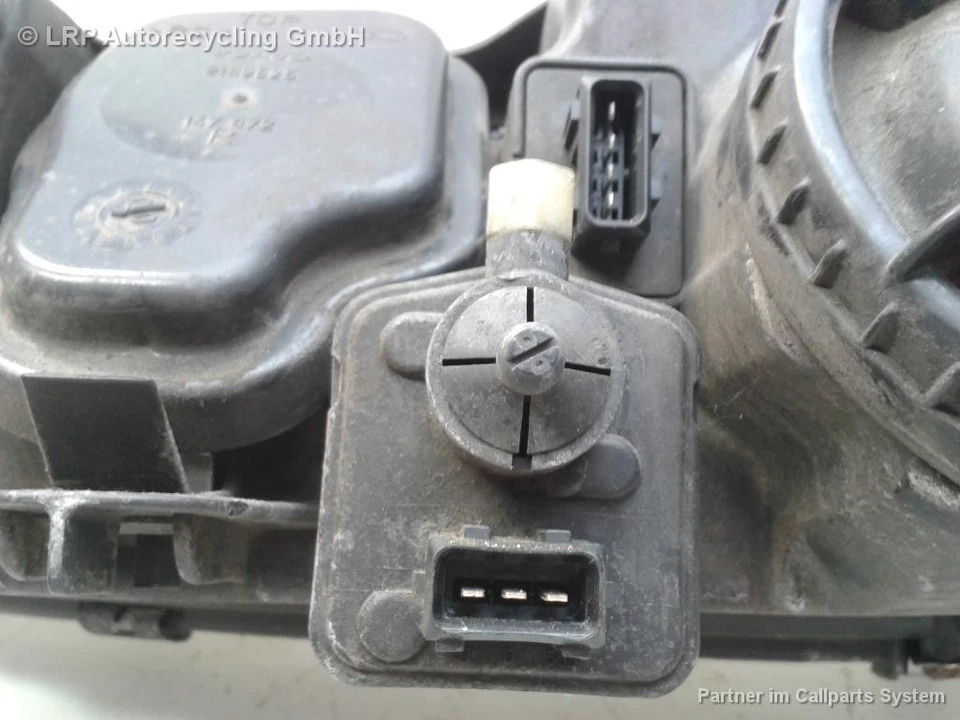 Volvo C70 Scheinwerfer rechts mit LWR HELLA BJ2001 - Bild 2 von 3