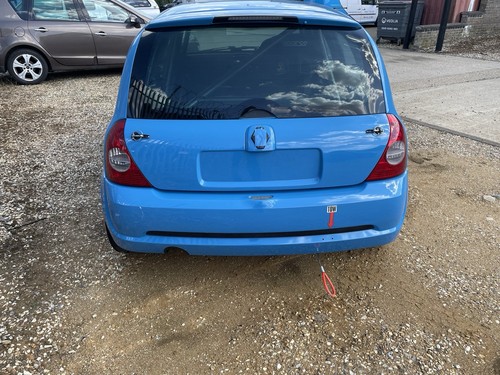 Renault Clio 172 Race Car - Picture 4 of 19