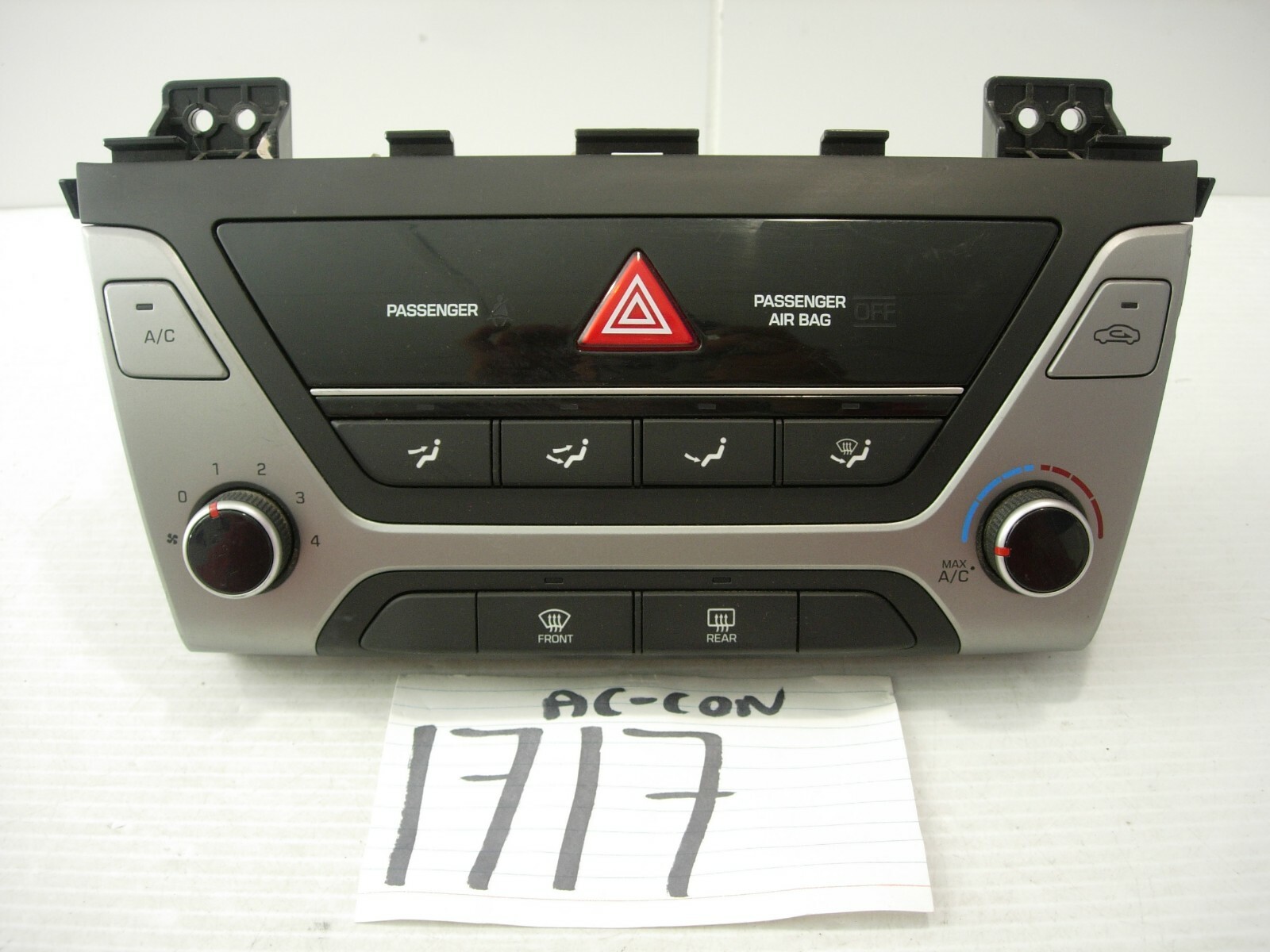 2017 2018 Hyundai Elantra AC and Heater Control Used Stock #1717-AC 