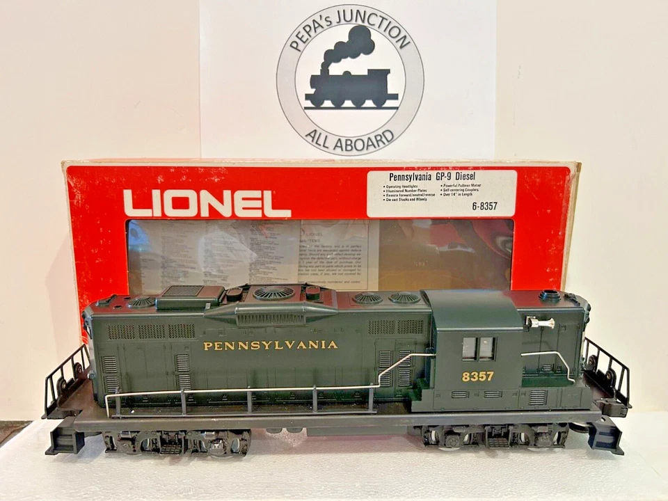 LIONEL 6-8357 / 8358 #2 PENNSYLVANIA RR GP-9 AA PWR-&NON-PWR BLT-73 MIB - Image 2 of 4