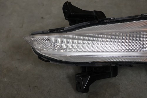 2019-2020 Kia Optima Left Driver Turn Signal Light Lamp Halogen 92303-D5 OEM - Picture 2 of 10