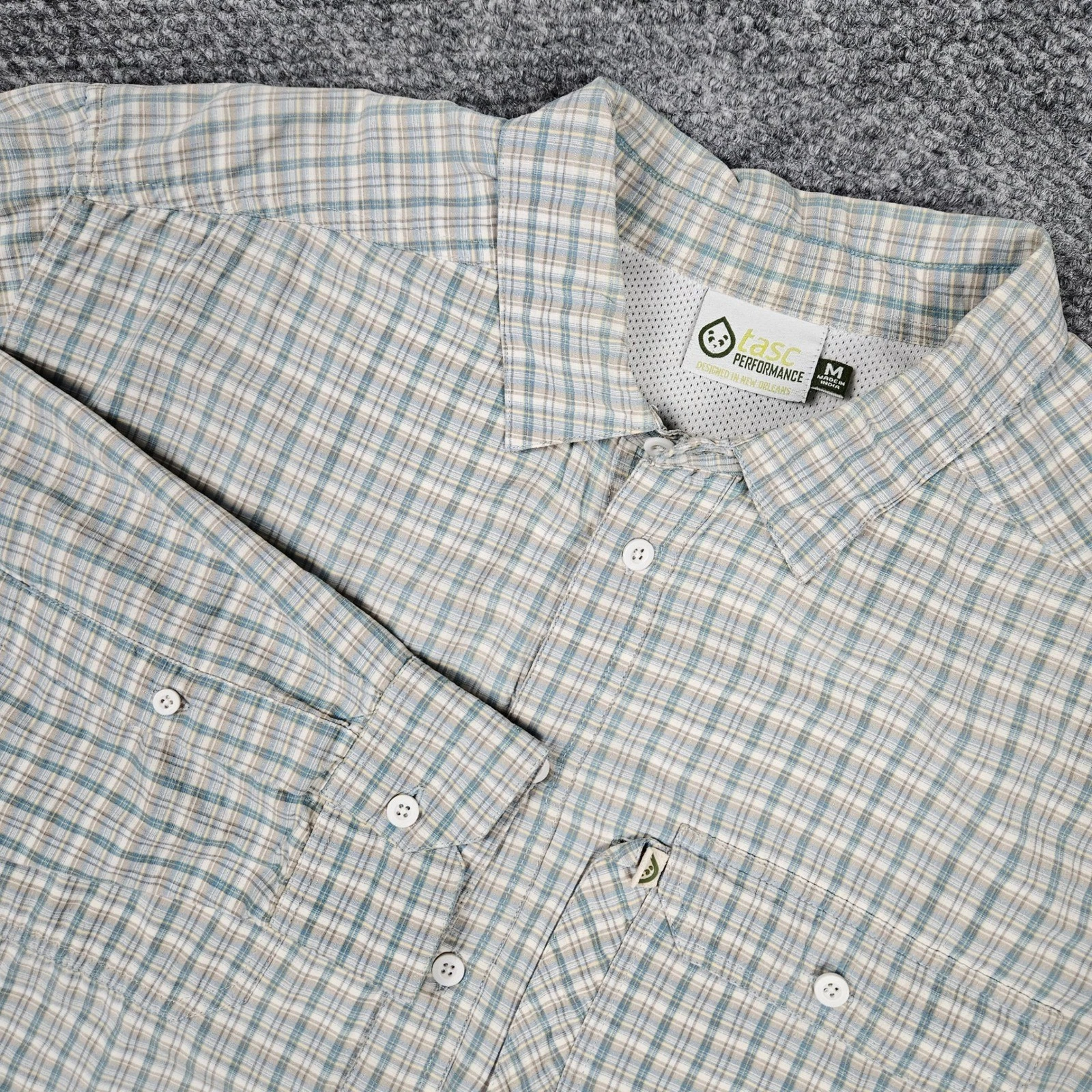 Tasc Men's Medium Blue Plaid Performance Shirt Long Sleeve Bamboo Hiking Fishing
Opens in a new wind
