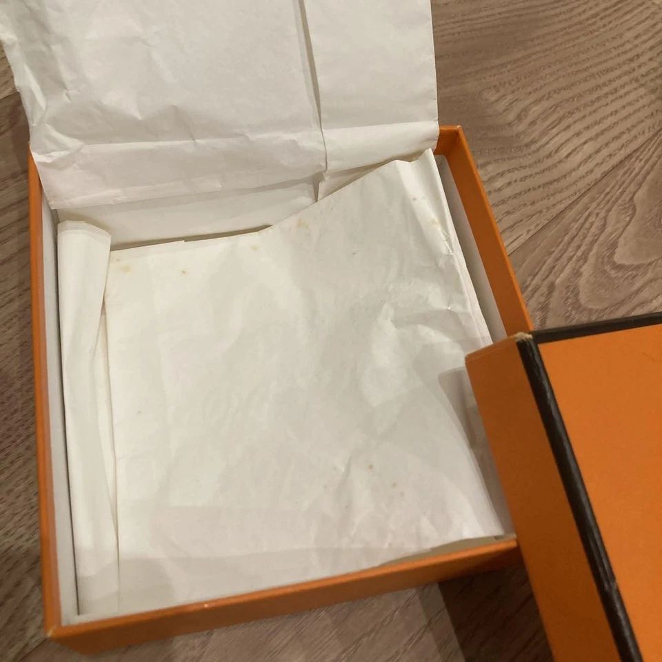 HERMES Bebé Primeros Zapatos Accesorio Color Blanco Patrón Caballo con Caja Almacenaje  Foto 4 de 4