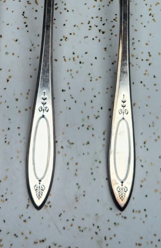 ADAM By 1917 Oneida Community - Lot Of 23 Glossy Silver Plate Flatware Pieces - Picture 2 of 12