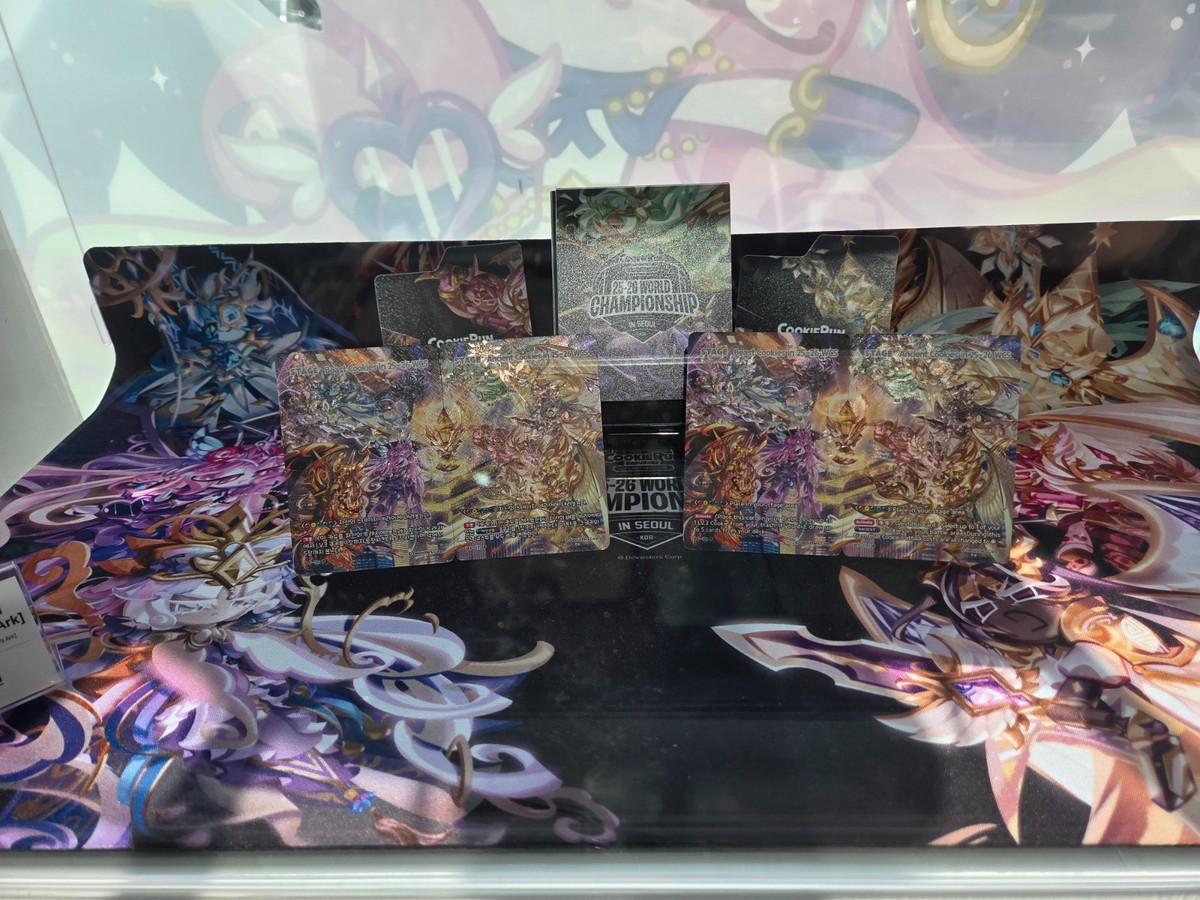 Cookie Run World Championship Full Hologram All-in-One box