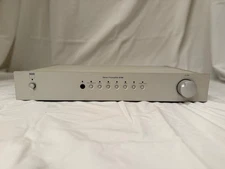 NAD S100 HiFi Stereo Preamplifier