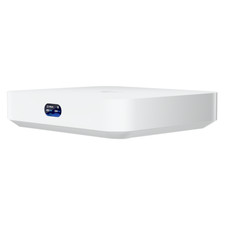 Ubiquiti UniFi Cloud Gateway Ultra (UCG-Ultra) – Compact Multi-WAN Gateway