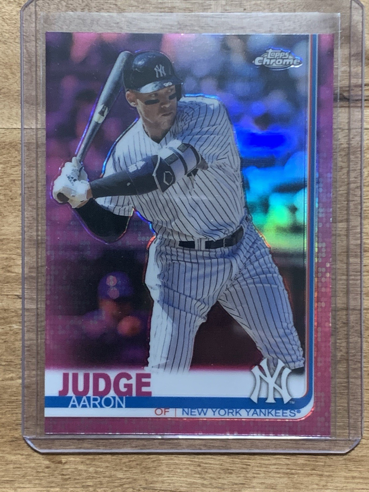 2019 Topps Baseball Chrome Aaron Judge #100 Pink Refractor New York Yankees MVP