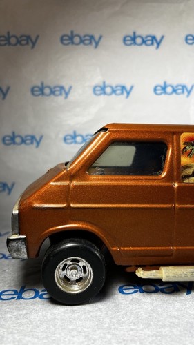 Vintage 1970's Ertl Dodge Sand Van Custom Street W/ 2 Surfboards 1/18 - Picture 3 of 24