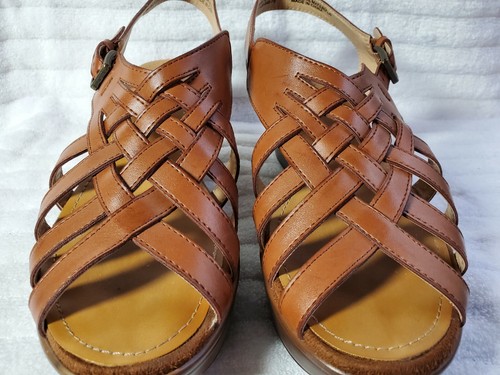 bare traps sandals