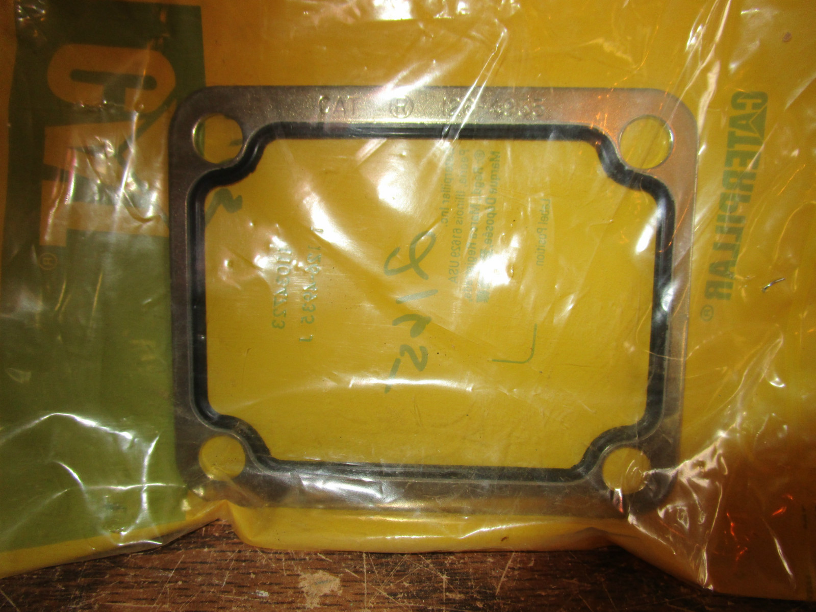 Caterpillar 126-4935 1264935 11034723 WATER MANIFOLD Gasket | eBay