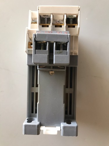 LS MEC GMD-9 LG Contactor D81002SM - Picture 2 of 7