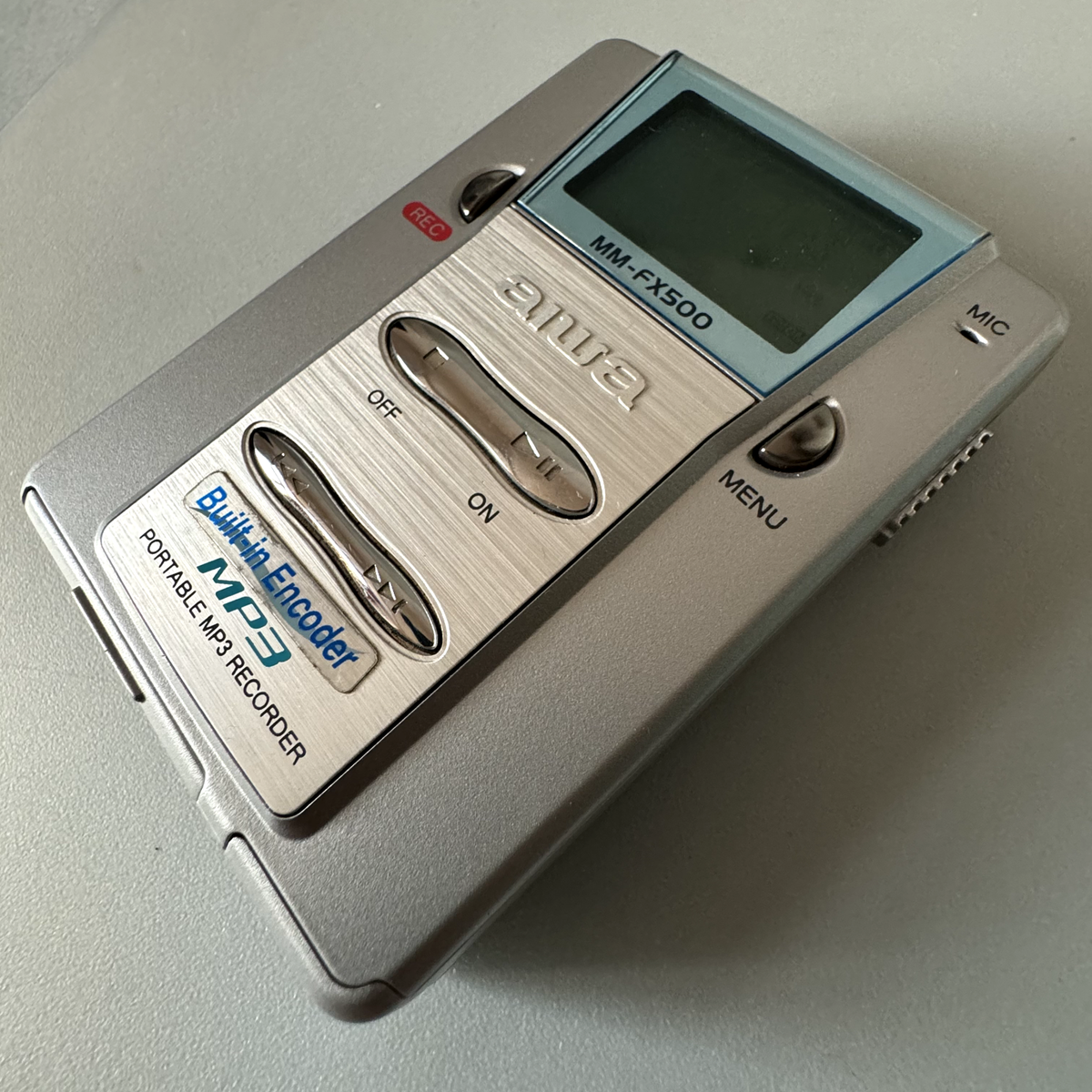 AIWA MM-FX500 Portable MP3 Player & Voice Recorder w