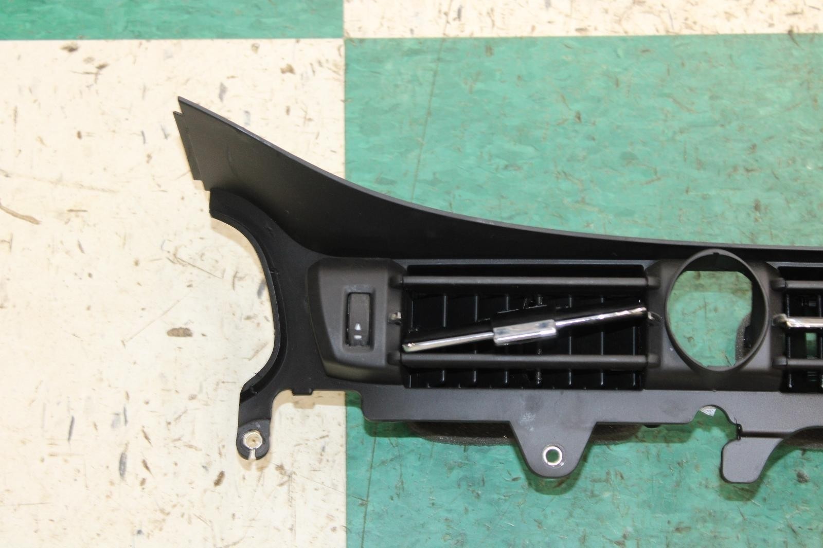 Maserati Quattroporte 2014-2021 Right Air vent Black