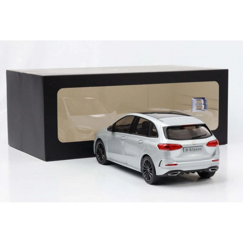 Original Mercedes-Benz Classe B (W247) del 2018 argento iridium 1:18 Z-Models - Immagine 3 di 4