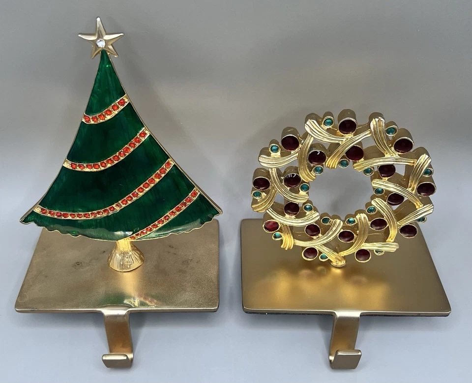 Pair of Vintage Brass Gold Tone Enamel Stocking Holders Christmas Tree & Wreath - Image 2 of 4