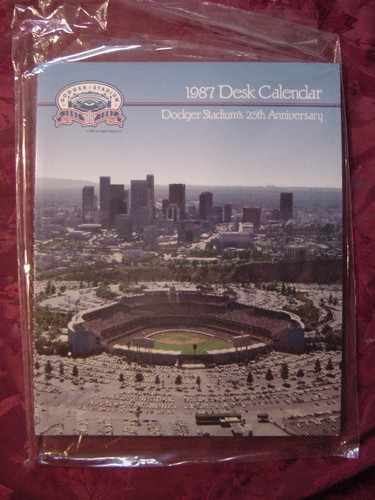 1987 Dodger Stadium calendrier de bureau 25e anniversaire  - Photo 1/1