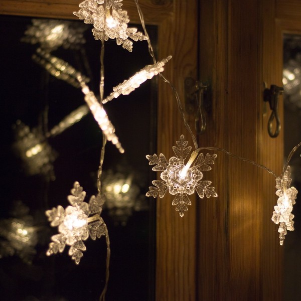 Weihnachtsbeleuchtung, LED- Lichterkette Mit Schneeflocken, Innenbeleuchtung-image