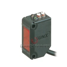 New In Box PANASONIC SUNX CX-442 Photoelectric Sensor