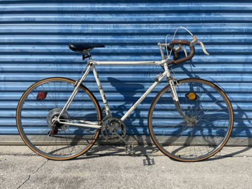 Vintage Peugeot Touring Road Bike 57cm 10 Speed Shimano 105 27" Wheels Steel