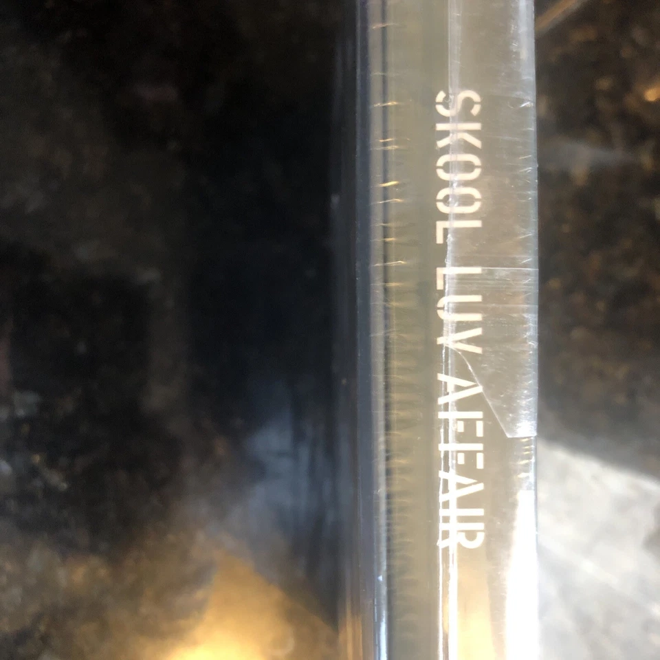 *US SHIPPING BTS-[SKOOL LUV AFFAIR] 2nd Mini Album CD+PhotoCard+Book Sealed New Foto 3 de 3