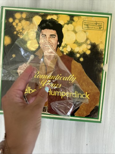 Romantically Yours Engelbert Humperdink Vinyl Box - Picture 2 of 4