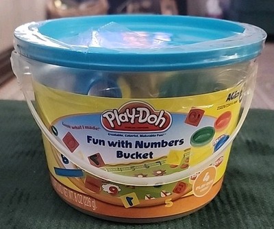 Play-Doh Fun With Numbers Bucket. New Sealed.  W/4 Colors.