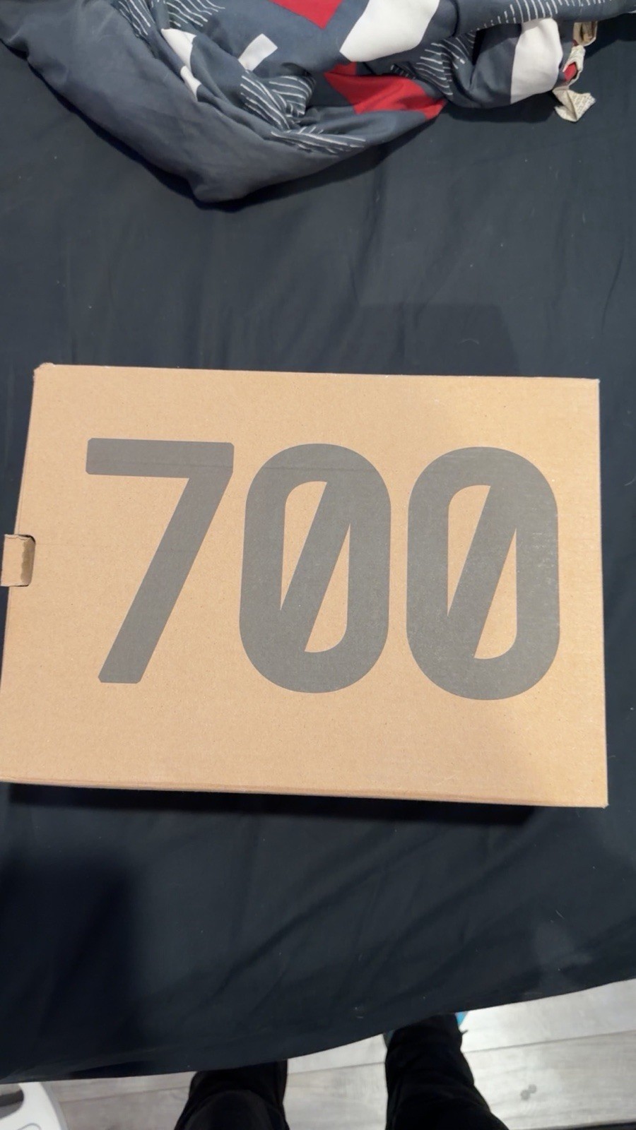 adidas Yeezy 700 V3 Fade Carbon GW1814 Red Black Gray Mesh Men's Sneaker 2022