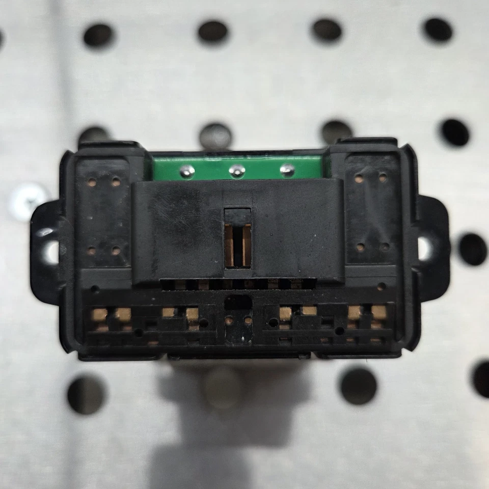 Interruptor de control del asiento eléctrico del lado del conductor negro OEM para Mazda CX-9 2007-2015 Foto 3 de 4