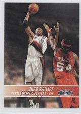 2004-05 NBA Hoops Theo Ratliff #47 0s5