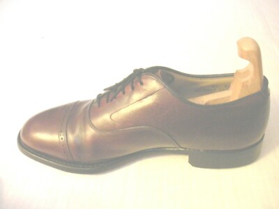 Vintage JOHNSTON & MURPHY  display picture 3