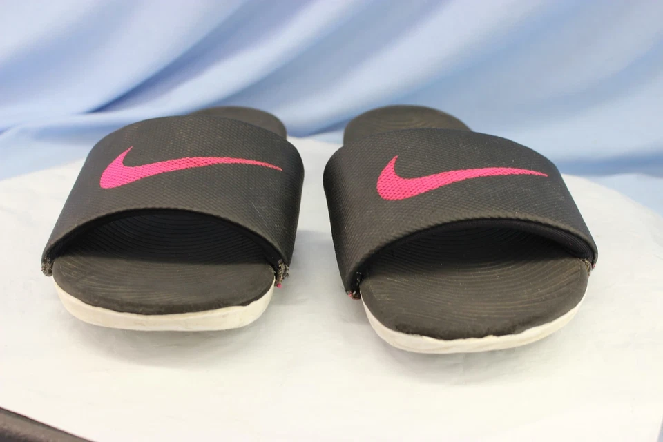 NIKE sliders YOUTH SIZE 8M black FLIP FLOPS rubber Foto 3 de 4
