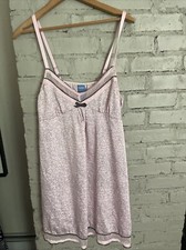 Simply Vera Wang Slip Heart Large