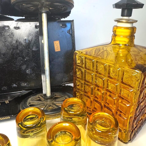 Vintage 1960's Ford Model T Musical Decanter w/ 5 Amber Glass Shot Glasses Japan - Picture 12 of 13