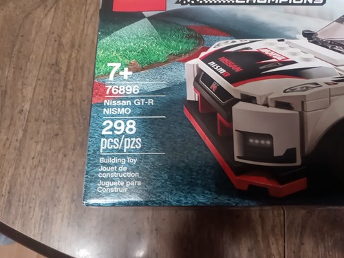 Brand New Lego Speed Champions Nissan GT-R Nismo 76896 298 PCS Set Car Retired - Picture 2 of 3