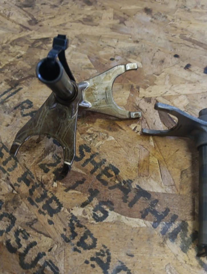 01/02 Suzuki GSXR 600R horquillas de cambio/selector de marchas tambor de cambio y herrajes Foto 2 de 4