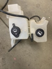 Fits 2006-2010 Hummer H3 Windshield Wiper Washer Fluid Reservoir Tank 15804798 Fits 2006-2010 Hummer H3 Windshield Wiper Washer Fluid Reservoir Tank 15804798
