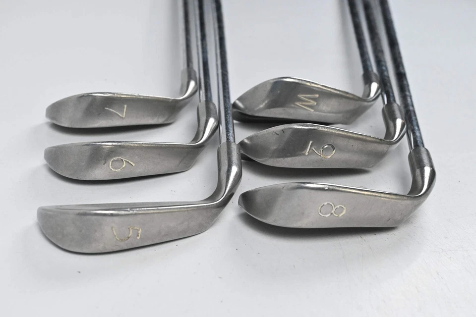 Ping Eye 2 Irons / 5-PW / Blue Dot / Stiff Flex Ping Karsten ZZ Lite Shaft - Image 4 of 4