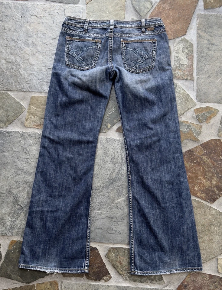 Pantalones de mezclilla plateados Bootcut de colección para mujer talla 32/33 Tina tiro bajo Hong Kong Foto 2 de 4